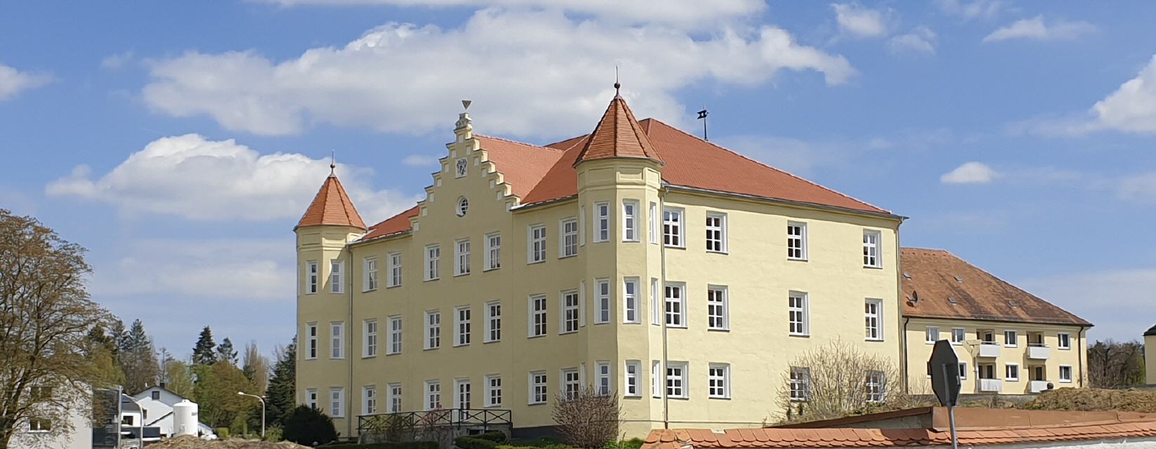 Seminarhaus im Schloss , Am Bräugraben 2, 84152 Mengkofen